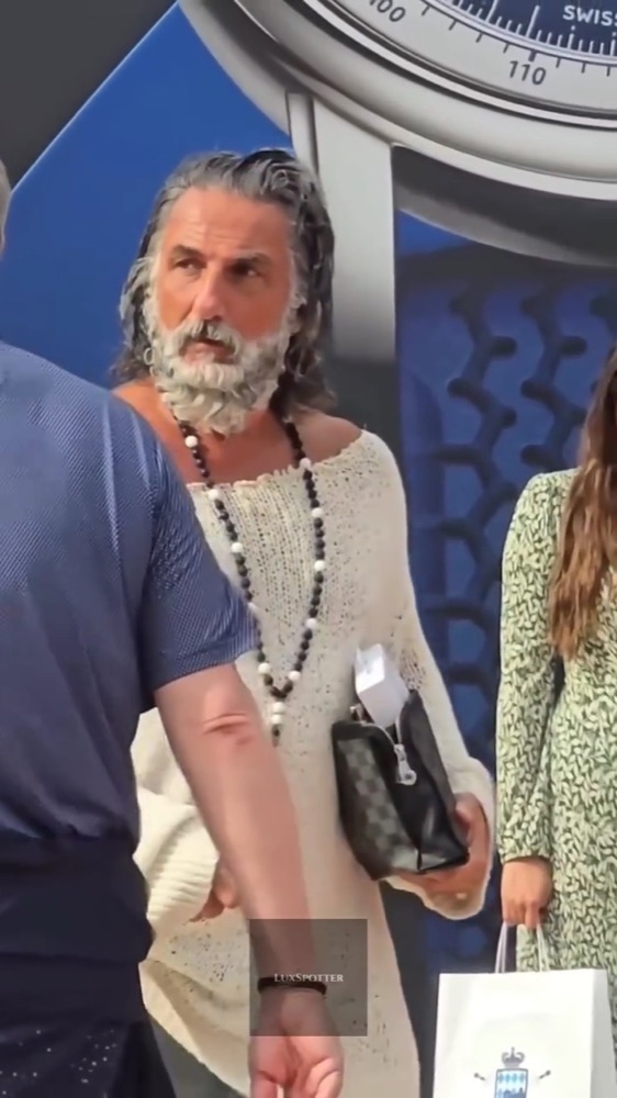 Zeus, bekende verschijning in Monaco